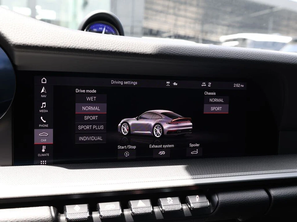 2020 Porsche 992 Carrera - Image 24 of 31