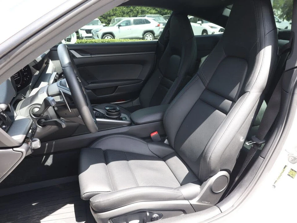 2020 Porsche 992 Carrera - Image 14 of 31
