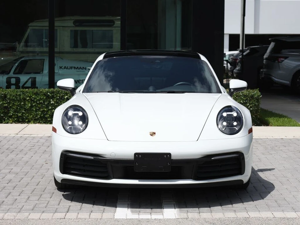 2020 Porsche 992 Carrera - Image 3 of 31