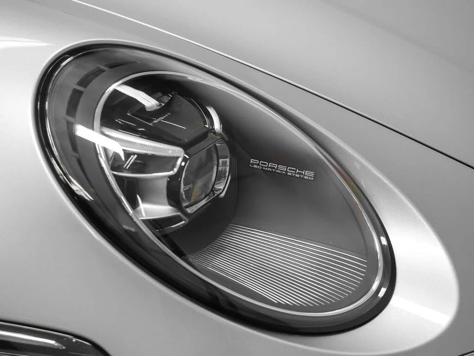 2020 Porsche 992 Carrera - Image 17 of 31
