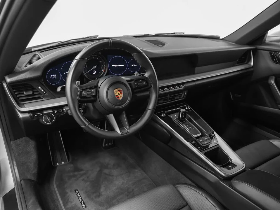2020 Porsche 992 Carrera - Image 4 of 31