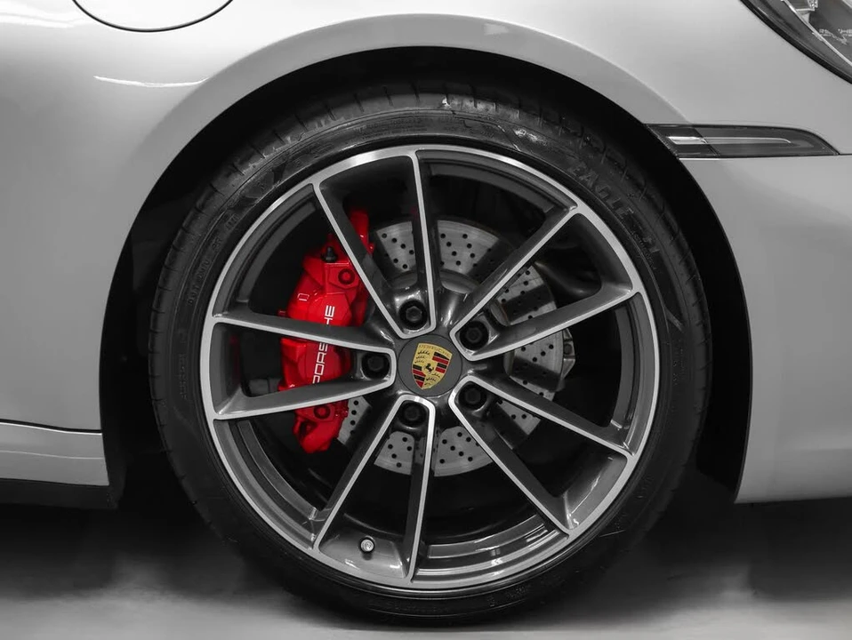 2020 Porsche 992 Carrera - Image 15 of 31