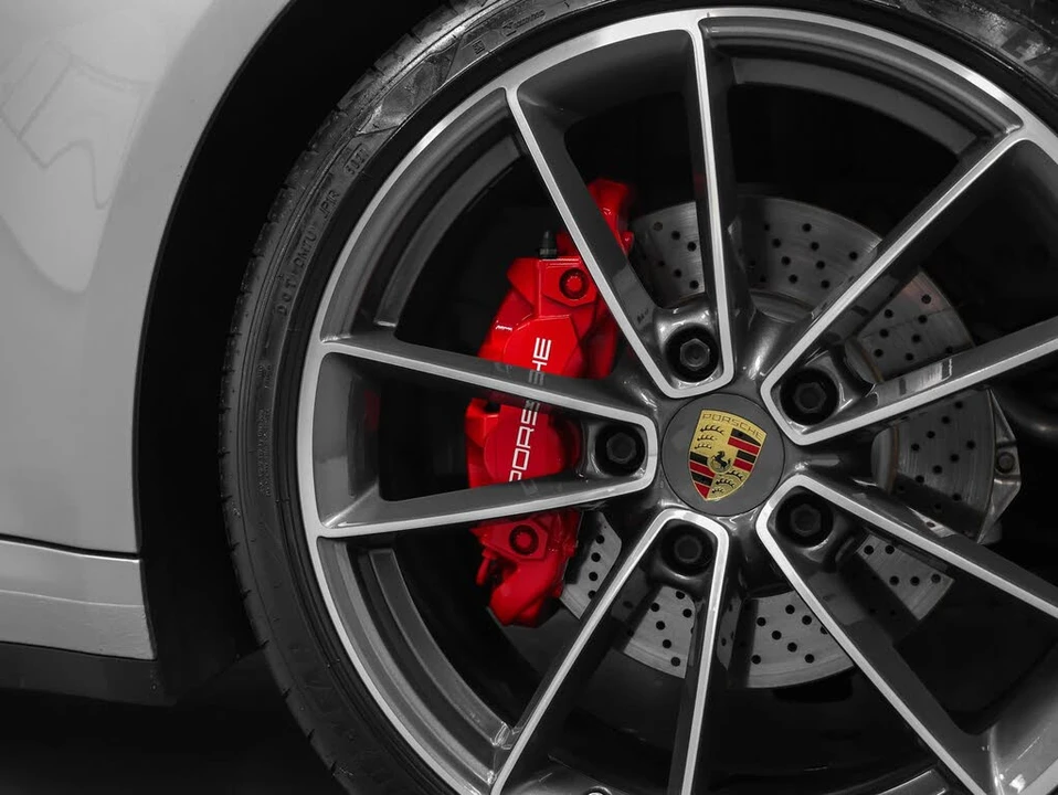 2020 Porsche 992 Carrera - Image 16 of 31
