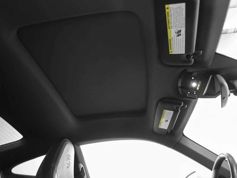 2020 Porsche 992 Carrera - Image 29 of 31