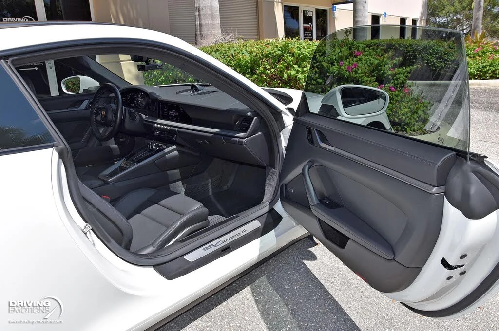 2020 Porsche 992 Carrera - Image 15 of 31
