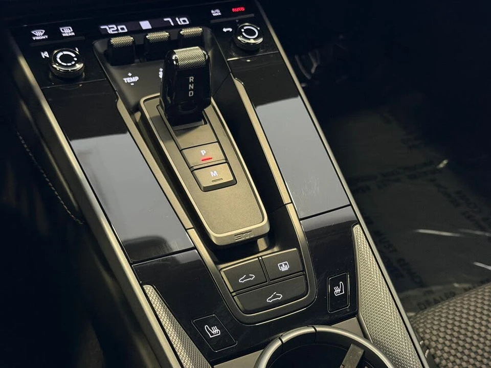 2020 Porsche 992 Carrera - Image 18 of 26
