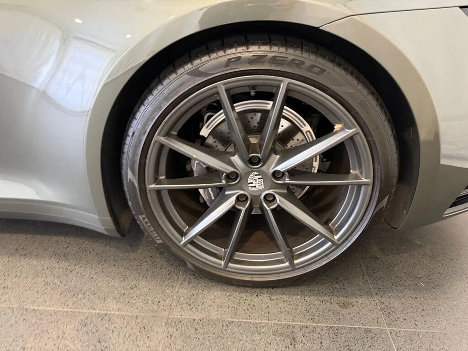 2020 Porsche 992 Carrera - Image 11 of 26
