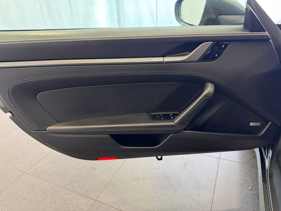 2020 Porsche 992 Carrera - Image 15 of 26