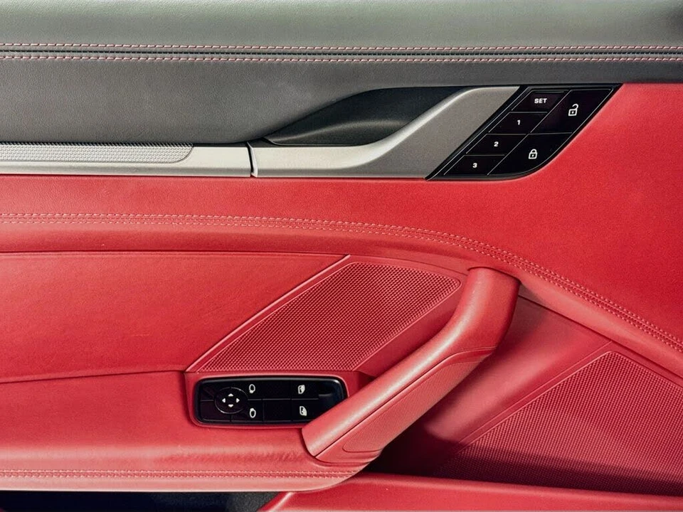 2020 Porsche 992 Carrera - Image 11 of 31
