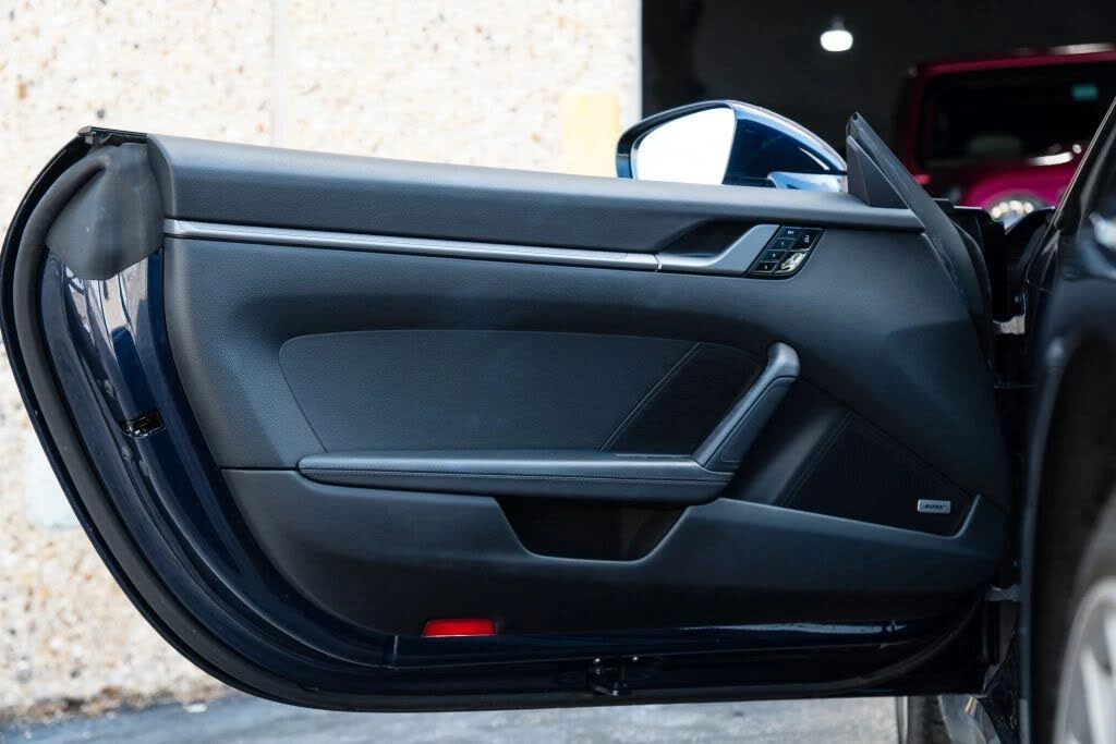2020 Porsche 992 Carrera - Image 22 of 31