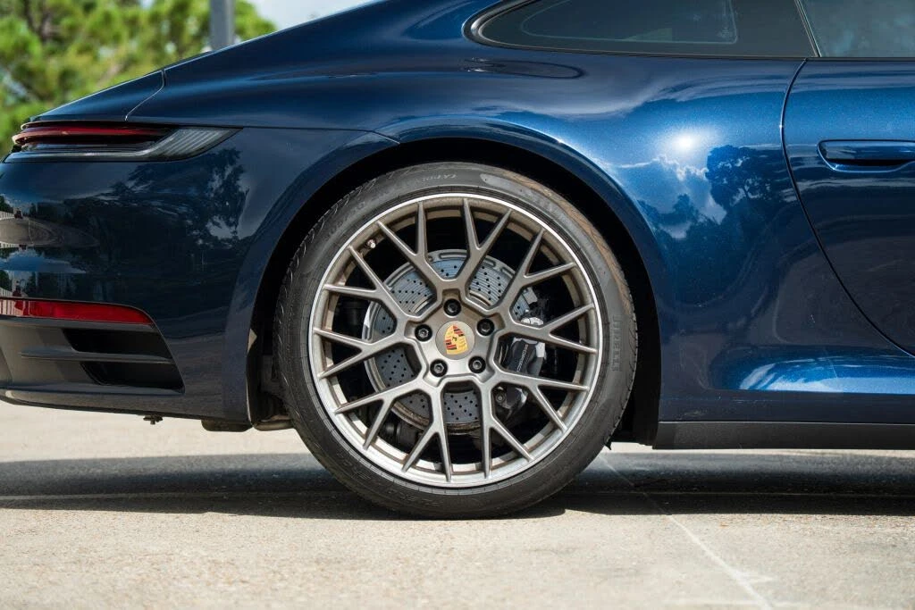 2020 Porsche 992 Carrera - Image 17 of 31