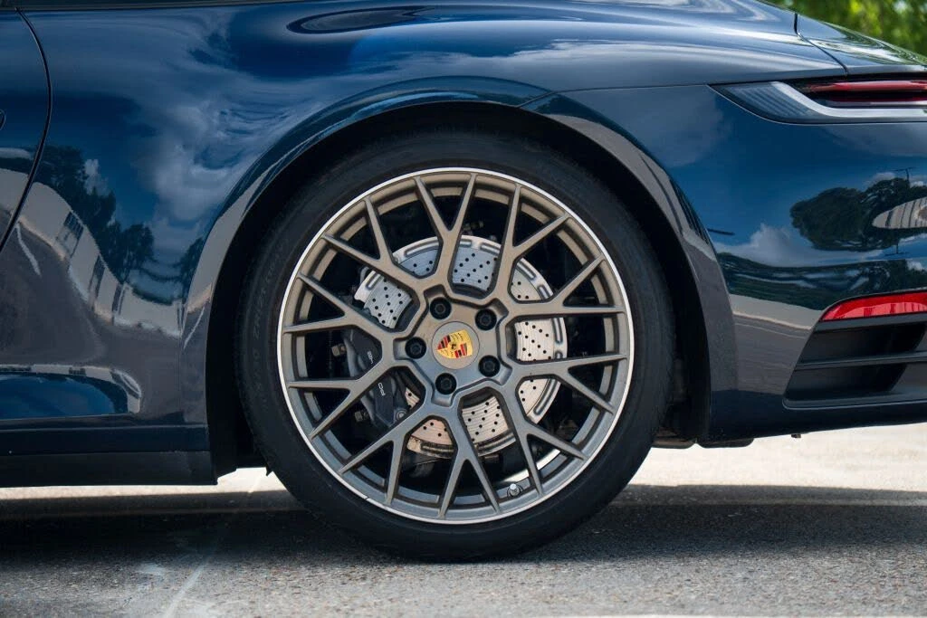 2020 Porsche 992 Carrera - Image 18 of 31