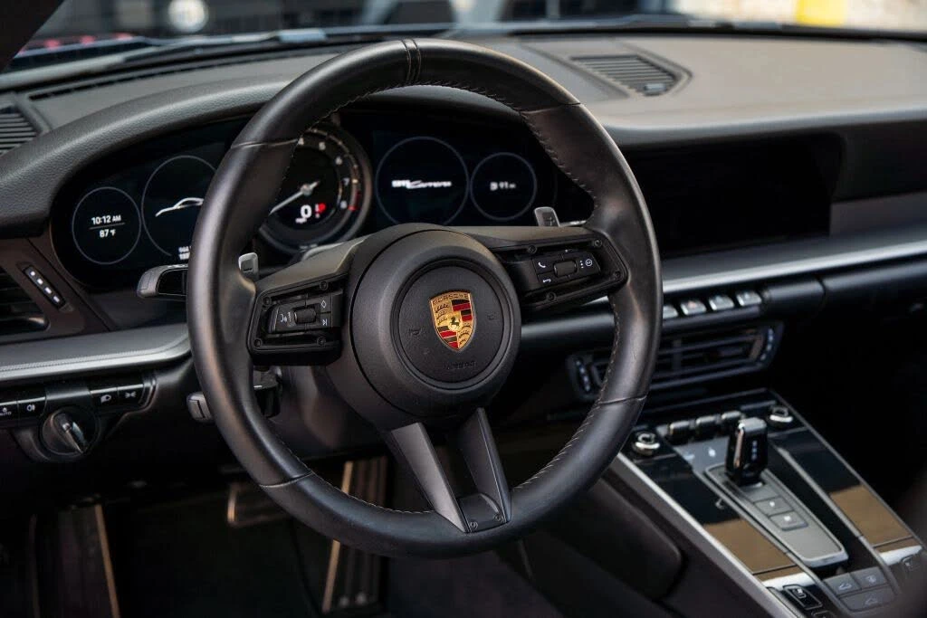 2020 Porsche 992 Carrera - Image 28 of 31