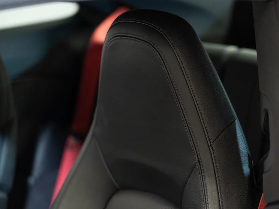 2020 Porsche 992 Carrera - Image 25 of 27