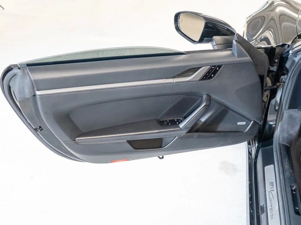 2020 Porsche 992 Carrera - Image 16 of 27