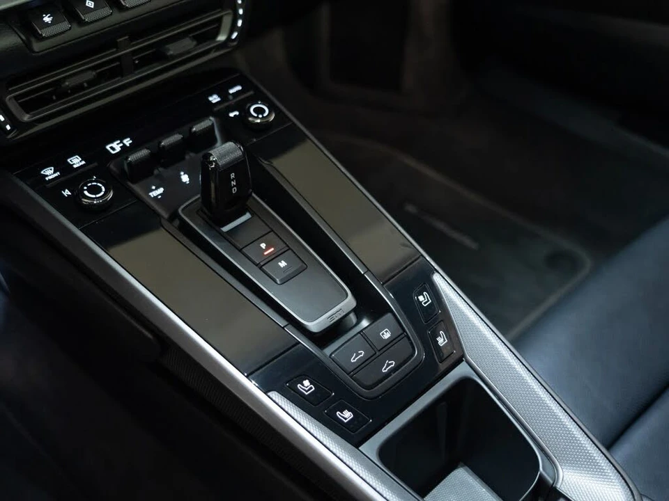 2020 Porsche 992 Carrera - Image 22 of 27