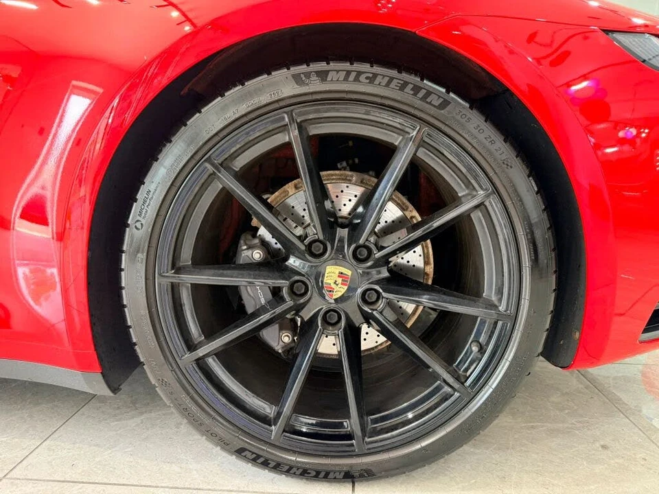 2020 Porsche 992 Carrera - Image 9 of 31