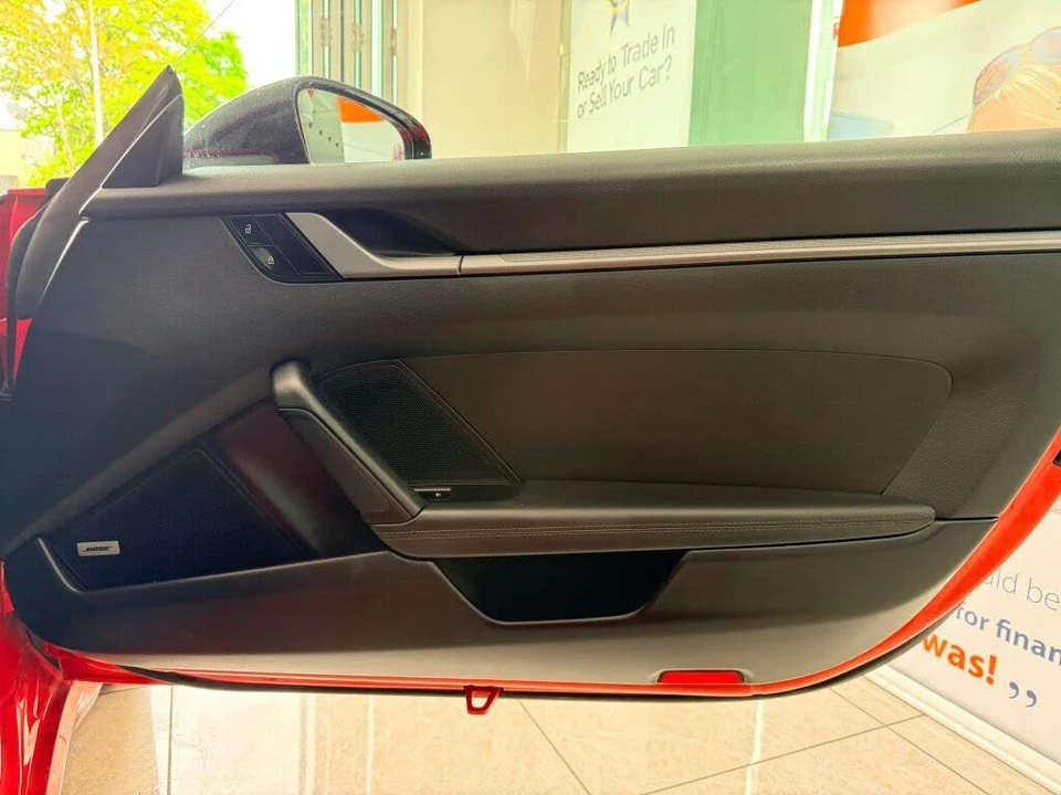 2020 Porsche 992 Carrera - Image 21 of 31