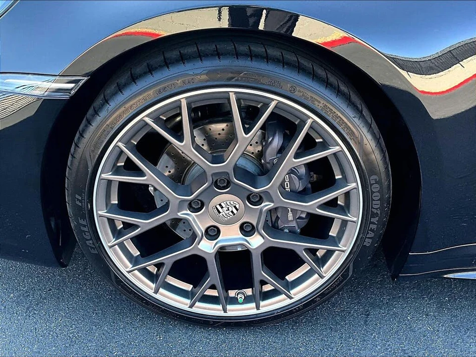 2020 Porsche 992 Carrera - Image 11 of 26