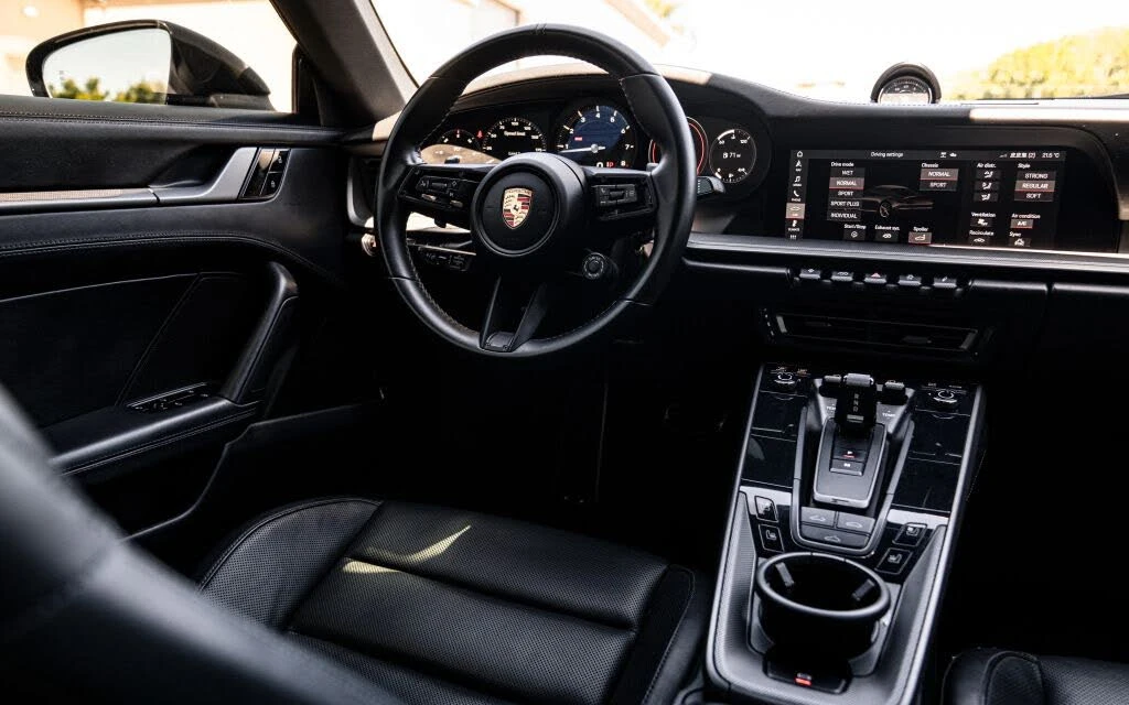 2020 Porsche 992 Carrera - Image 12 of 14