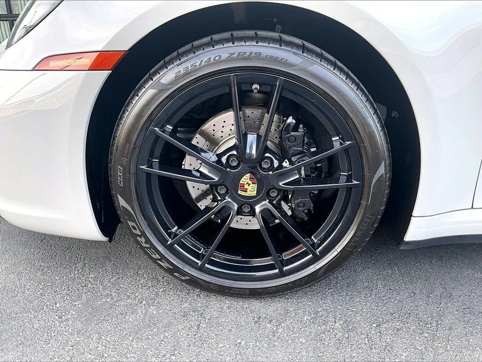 2020 Porsche 992 Carrera - Image 11 of 26