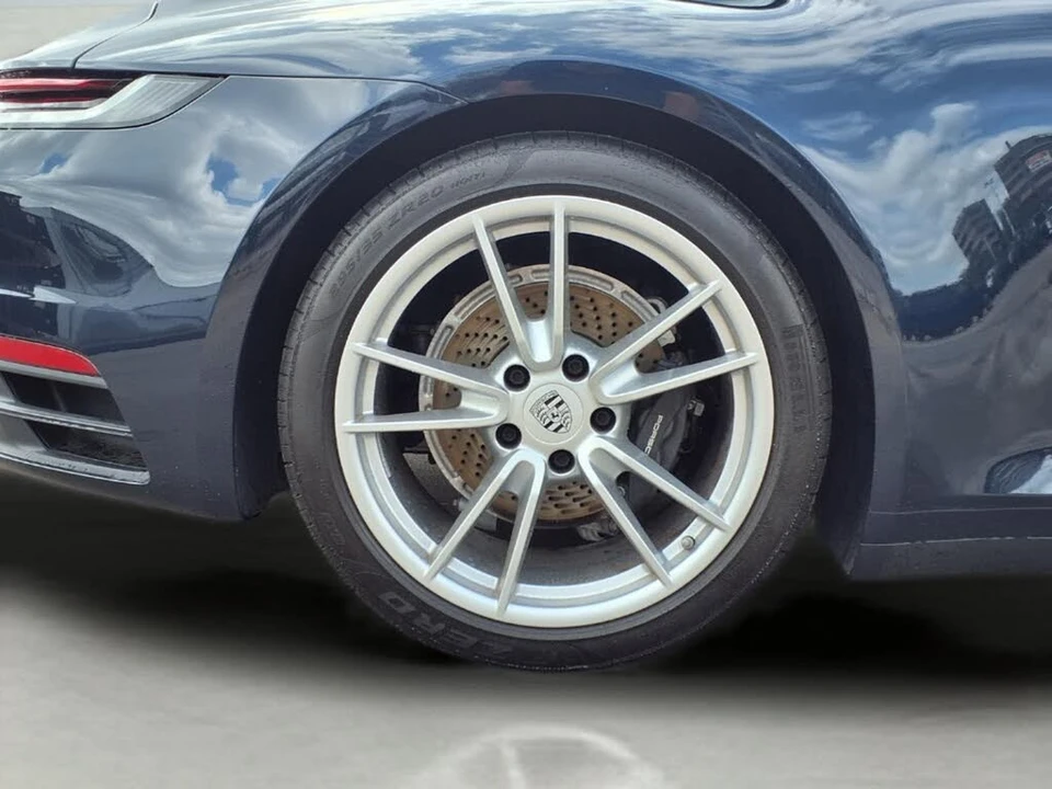 2020 Porsche 992 Carrera - Image 9 of 27
