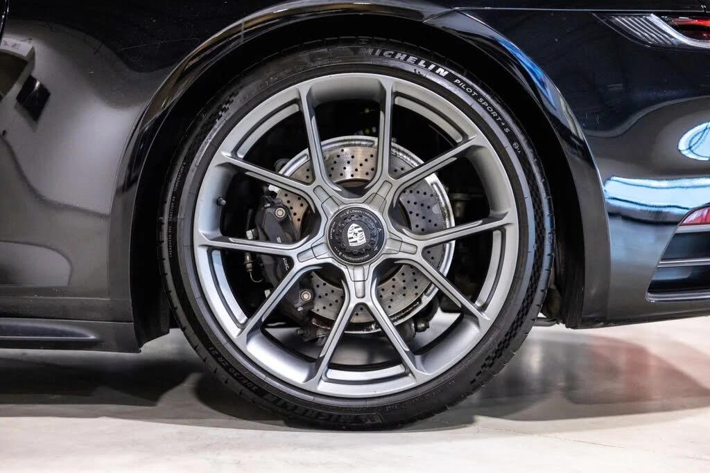 2020 Porsche 992 Carrera - Image 18 of 31