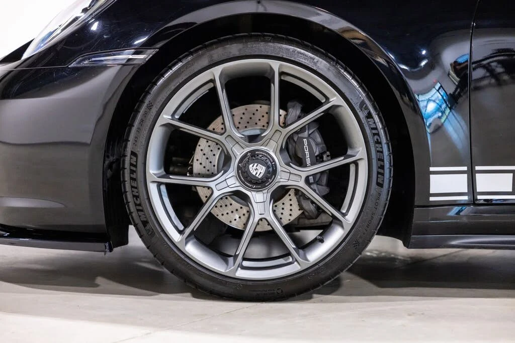 2020 Porsche 992 Carrera - Image 20 of 31