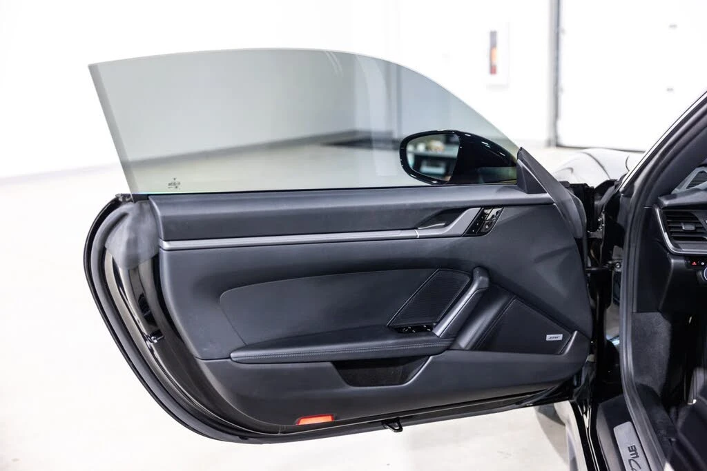 2020 Porsche 992 Carrera - Image 28 of 31