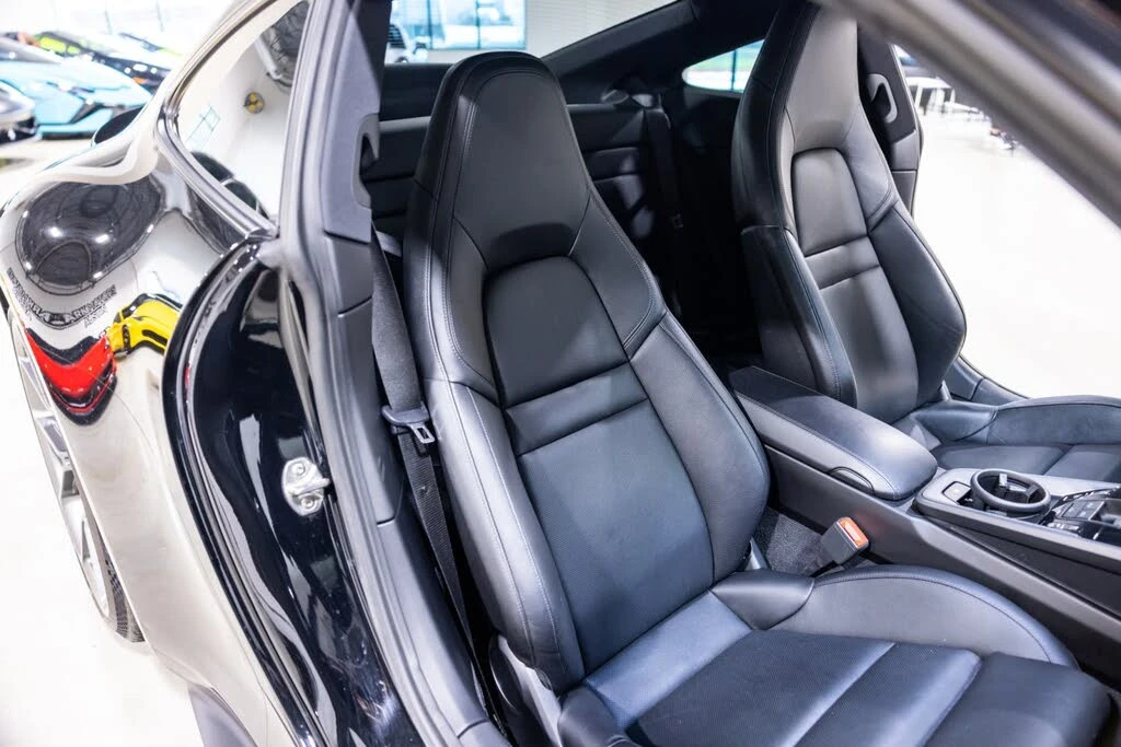 2020 Porsche 992 Carrera - Image 29 of 31