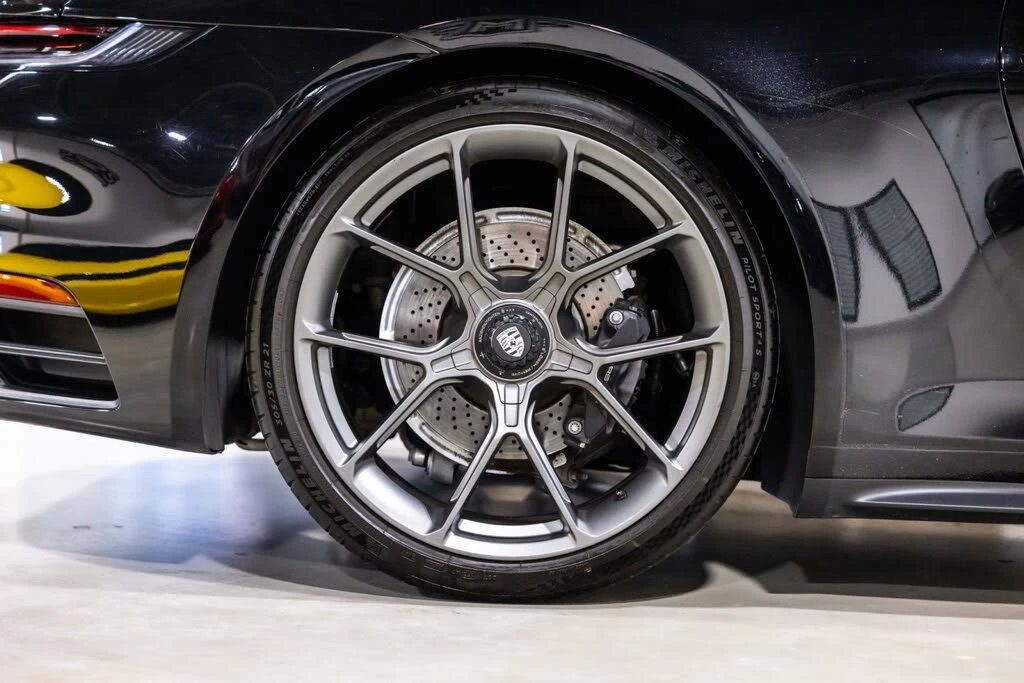 2020 Porsche 992 Carrera - Image 26 of 31