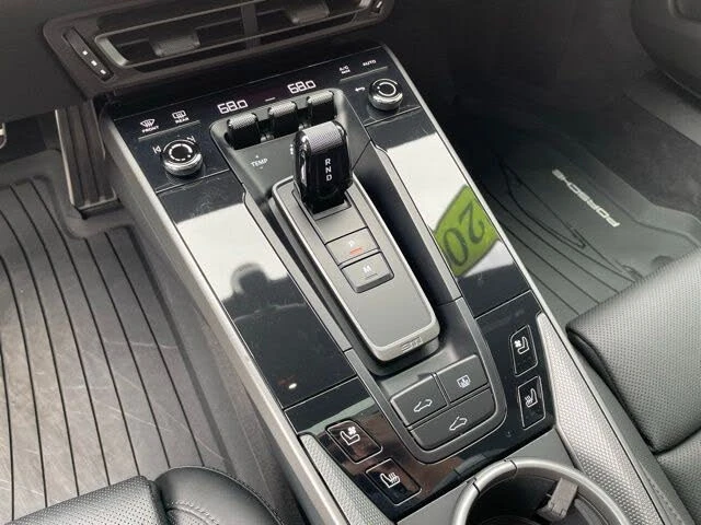 2020 Porsche 992 Carrera - Image 24 of 31