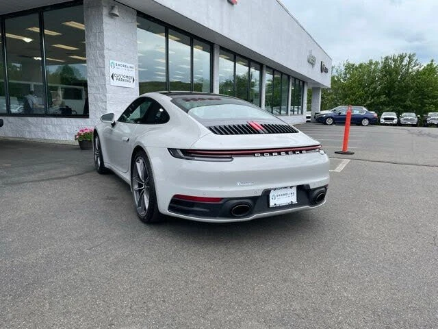 2020 Porsche 992 Carrera - Image 9 of 31