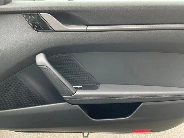 2020 Porsche 992 Carrera - Image 26 of 31