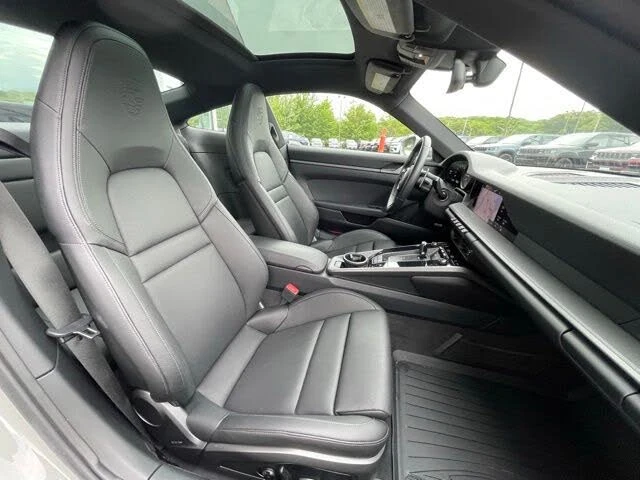 2020 Porsche 992 Carrera - Image 28 of 31