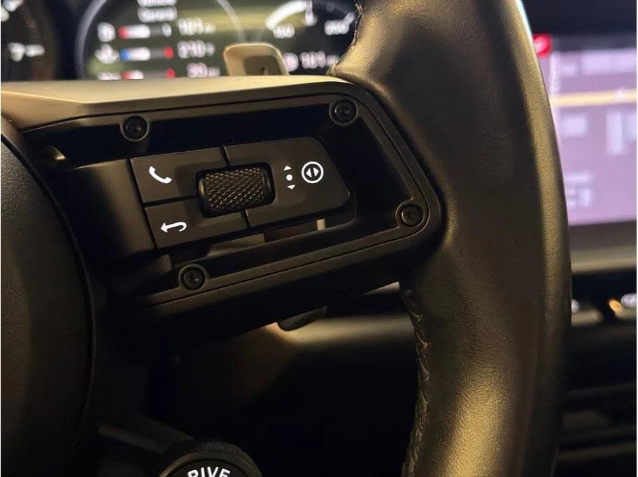 2020 Porsche 992 Carrera - Image 18 of 31