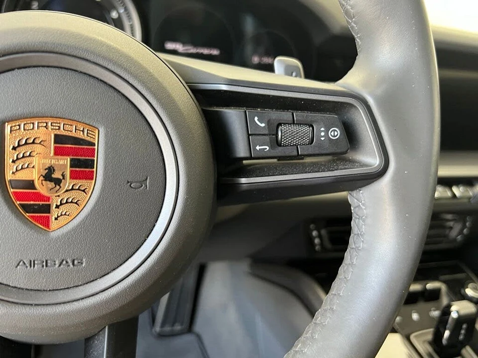 2020 Porsche 992 Carrera - Image 9 of 27