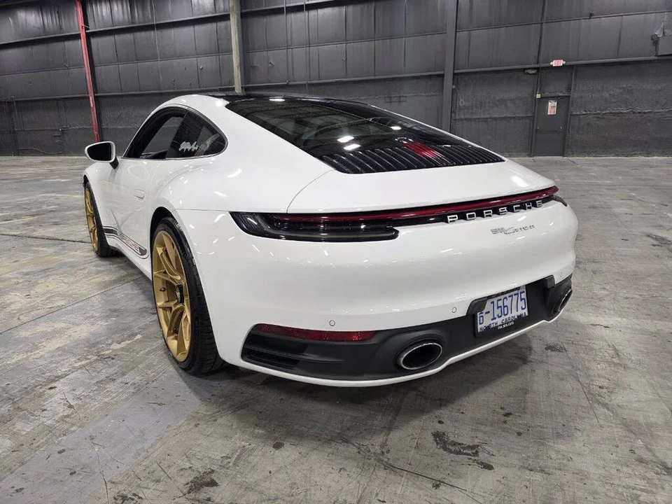 2020 Porsche 992 Carrera - Image 26 of 31