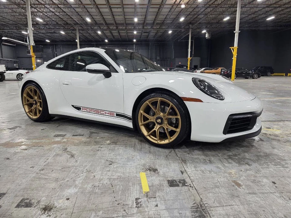 2020 Porsche 992 Carrera - Image 4 of 31