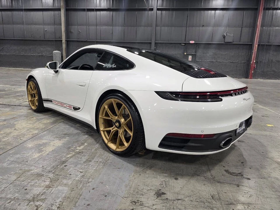 2020 Porsche 992 Carrera - Image 10 of 31
