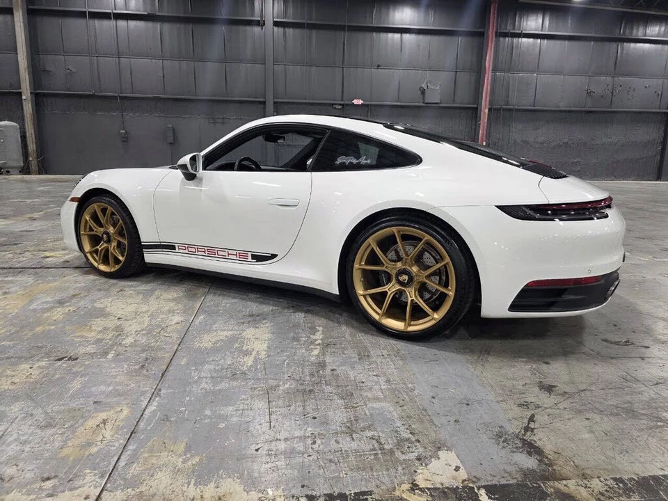 2020 Porsche 992 Carrera - Image 8 of 31