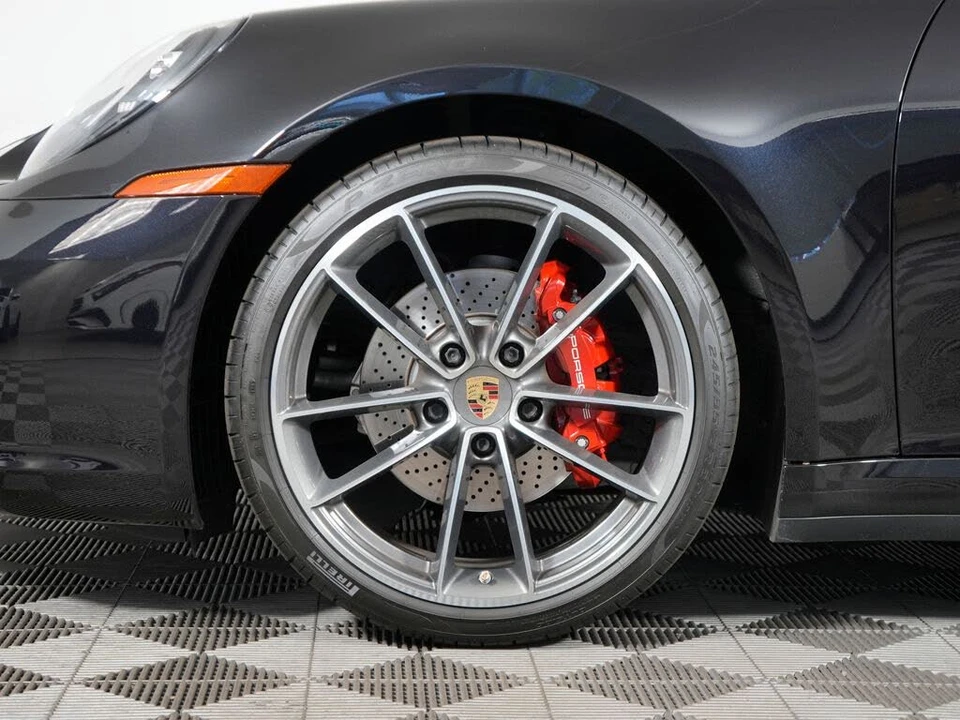 2020 Porsche 992 Carrera - Image 16 of 31