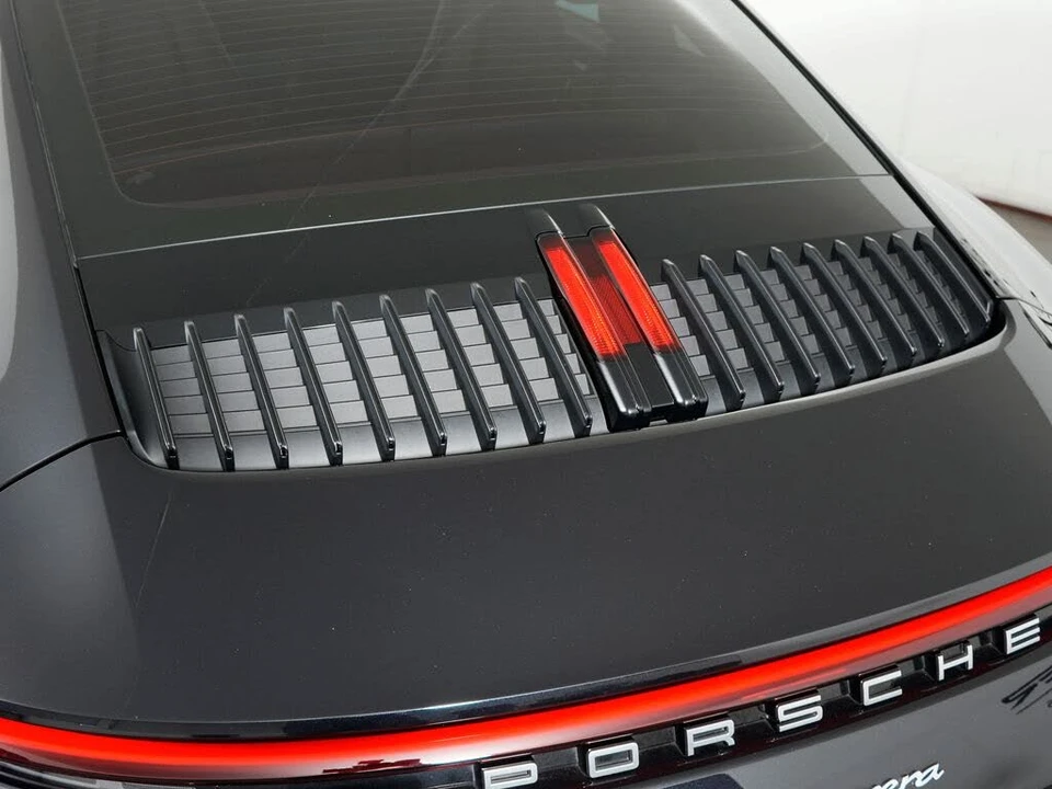 2020 Porsche 992 Carrera - Image 12 of 31