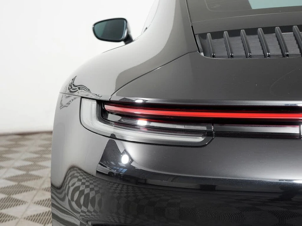 2020 Porsche 992 Carrera - Image 13 of 31