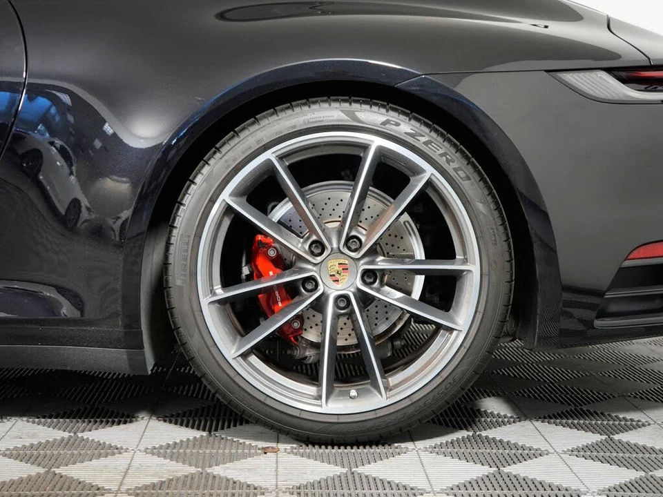 2020 Porsche 992 Carrera - Image 17 of 31