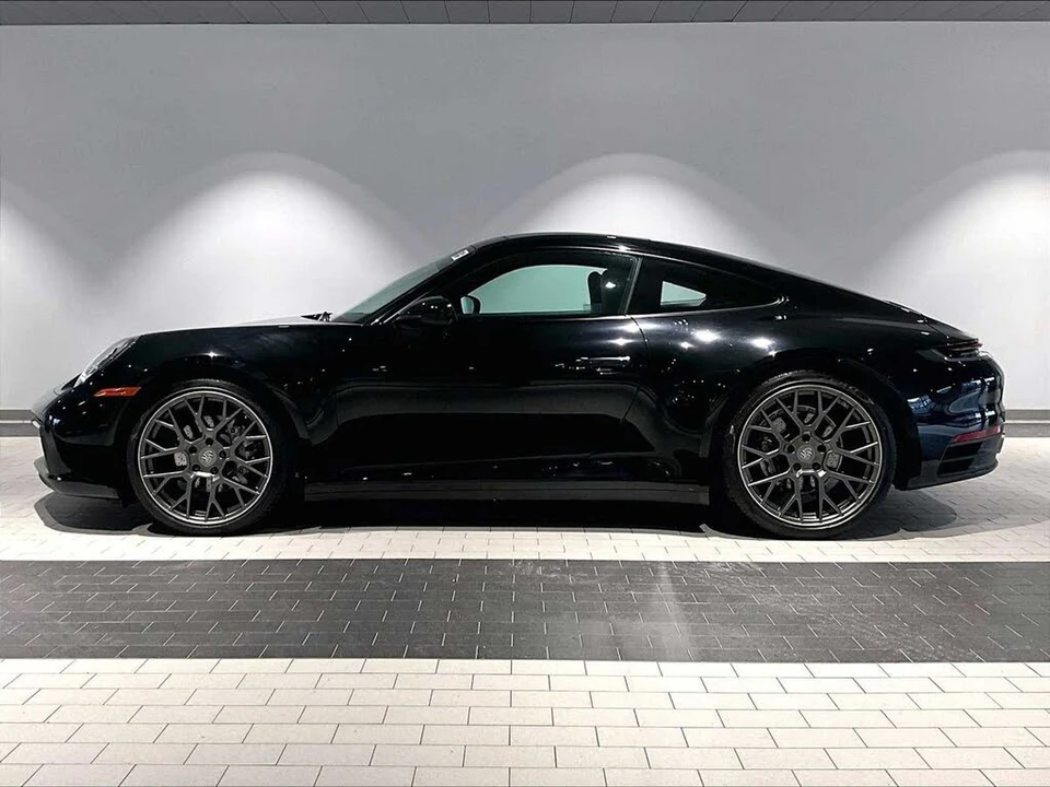 2020 Porsche 992 Carrera - Image 2 of 31
