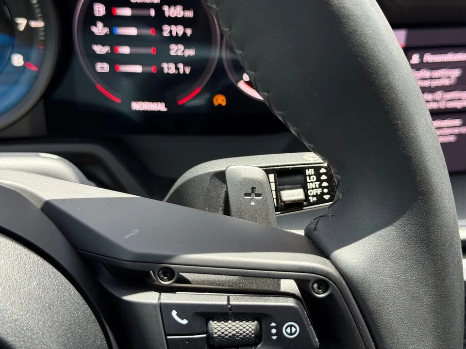 2020 Porsche 992 Carrera - Image 24 of 31
