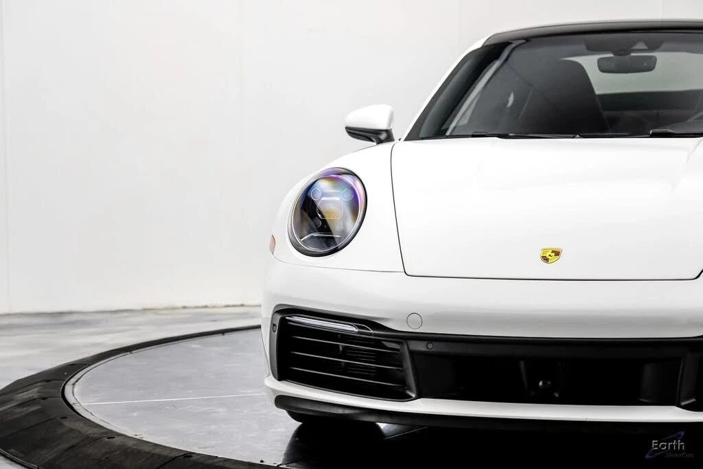 2020 Porsche 992 Carrera - Image 25 of 31