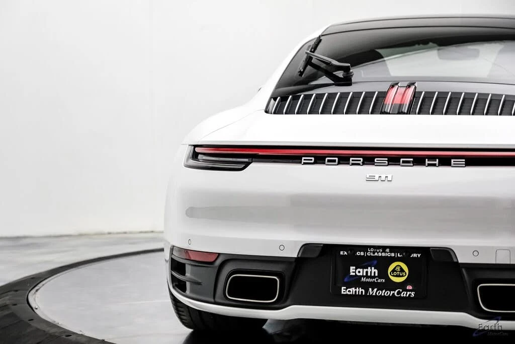 2020 Porsche 992 Carrera - Image 13 of 31