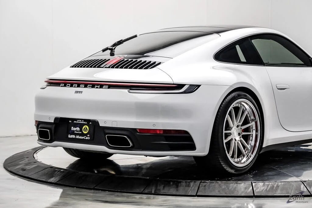 2020 Porsche 992 Carrera - Image 15 of 31